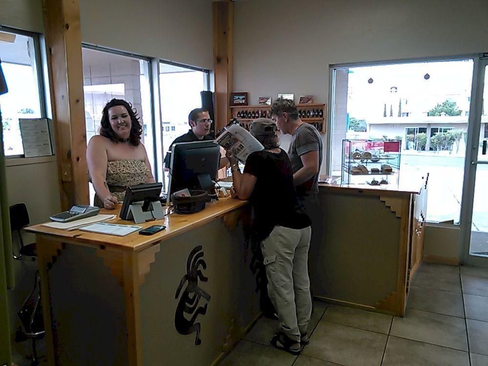 Lake Powell Canyon Inn Page Bagian luar foto