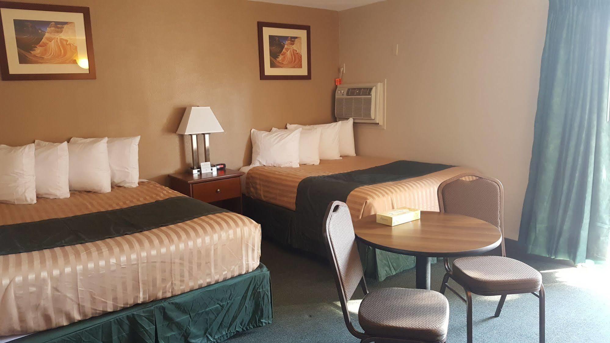 Lake Powell Canyon Inn Page Bagian luar foto